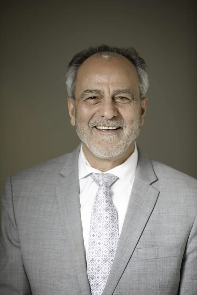 Esfandiar Steve Kalantar